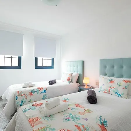 Pier 31 Apartment *