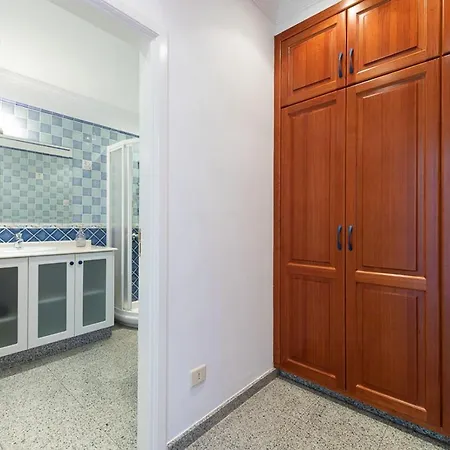 Pier 31 Apartment