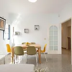 Pier 31 Apartment *